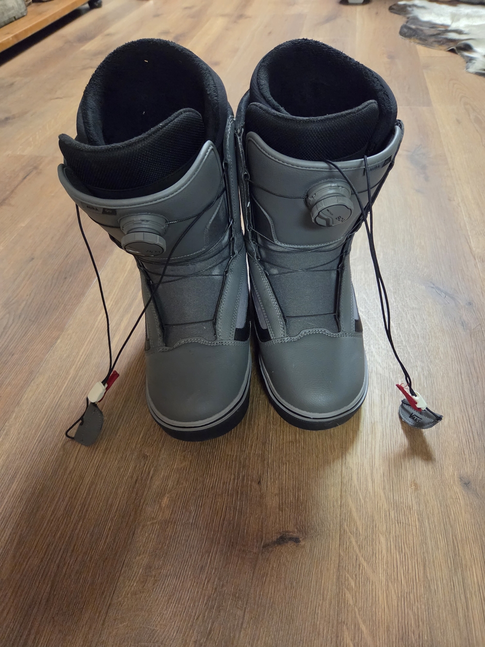 Vans Men's Gray BOA Snowboard Boots